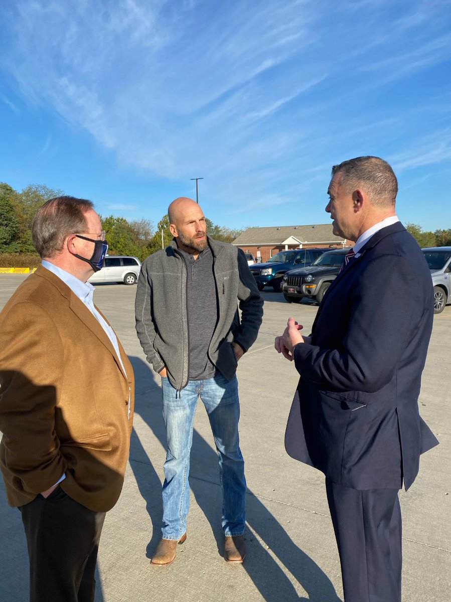 United American Patriots Uap Inc On Twitter Michaelbehenna Who Was Pardoned By President Realdonaldtrump In 2019 Has Joined Us At Leavenworth As We Wait For 1sg Johnhatley S Release Repbillflores Https T Co 1x0dcbj0n1