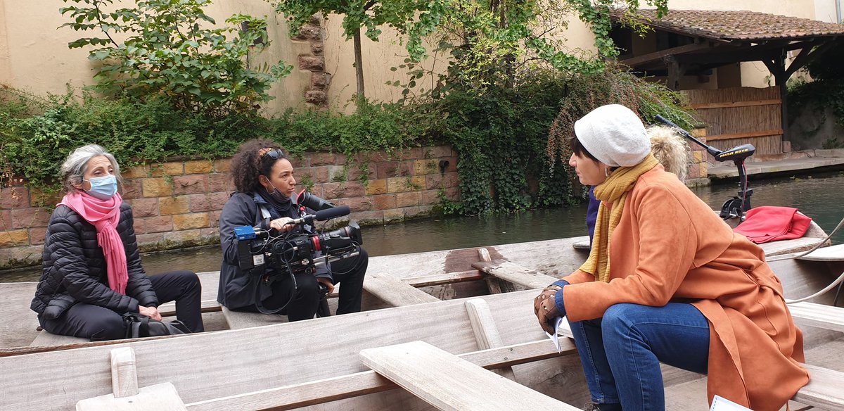 villecolmar's tweet image. Tournage en ce moment à Colmar avec M. Spitz, adjoint à la culture à la ville de Colmar. Nouvelle émission de @France3tv Grand-Est "Courants d'Est" présentée par Carine Aigon, diffusé début 2021. #colmar #colmarandyou