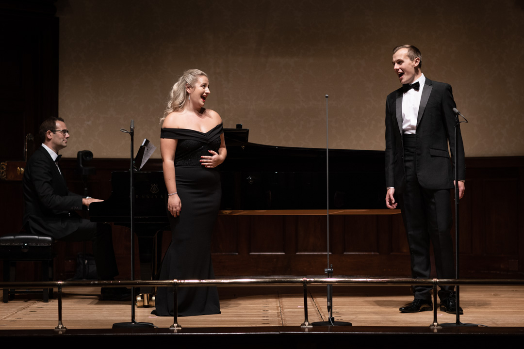 Independent Opera tweet media