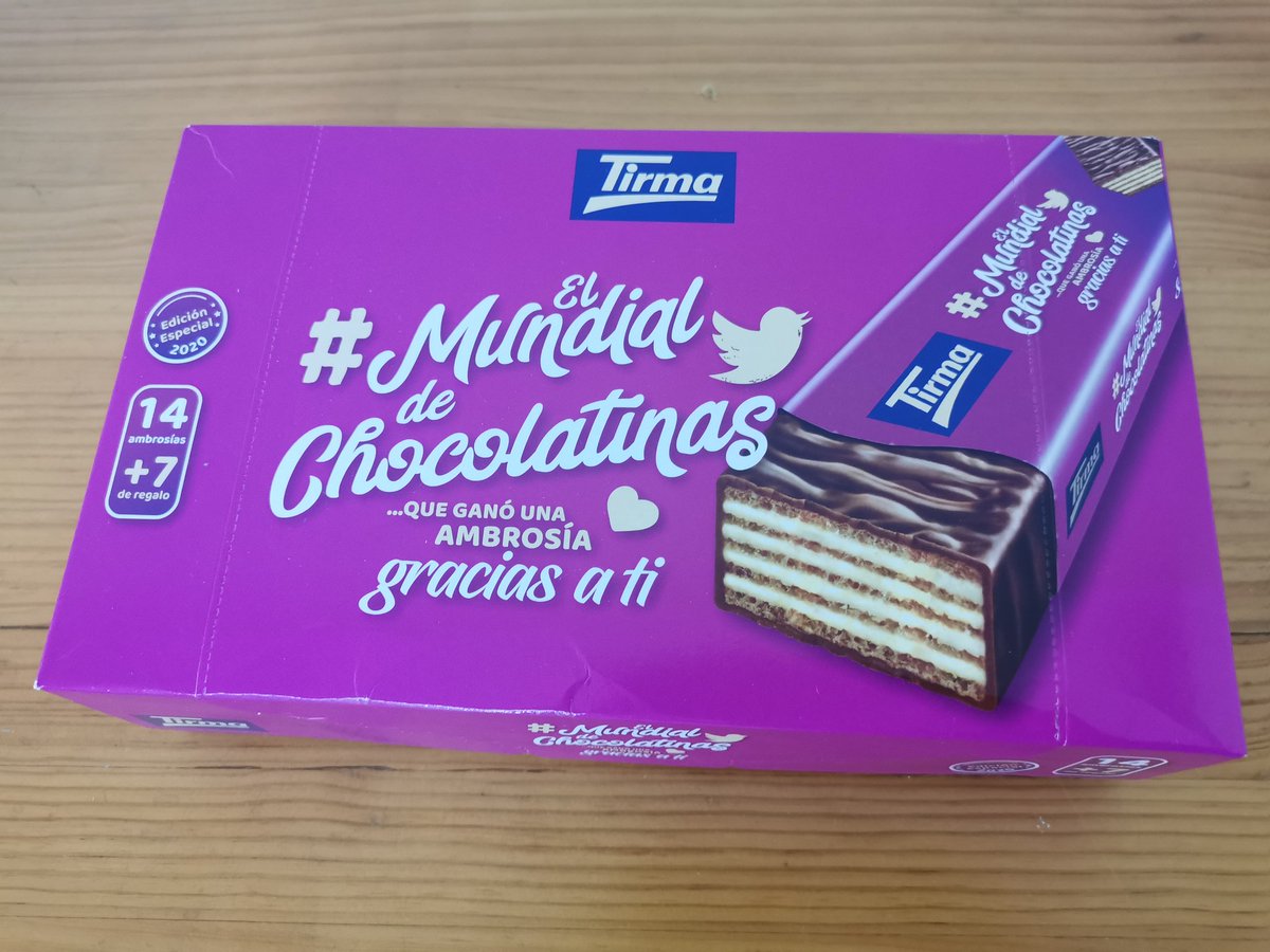 erauncrass's tweet photo. Me llega este detalle a casa de parte de 
@ambrosiastirma en señal de agradecimiento por el #Mundialdechocolatinas. ¡Muchísimas gracias!🍫
Me da mucha vergüenza quedármelo porque sin ustedes no hubiera sido posible que ganaran.
Así que lo sorteo entre los que den ❤️ a este tweet https://t.co/KxxDCluYhX