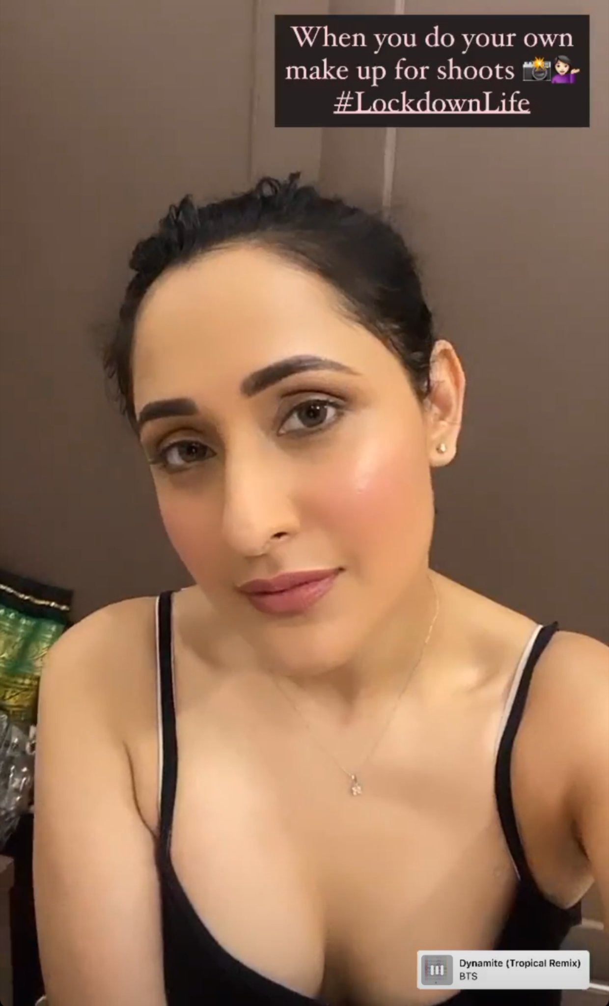 EkdOAY0XgAATIOv?format=jpg&name=large