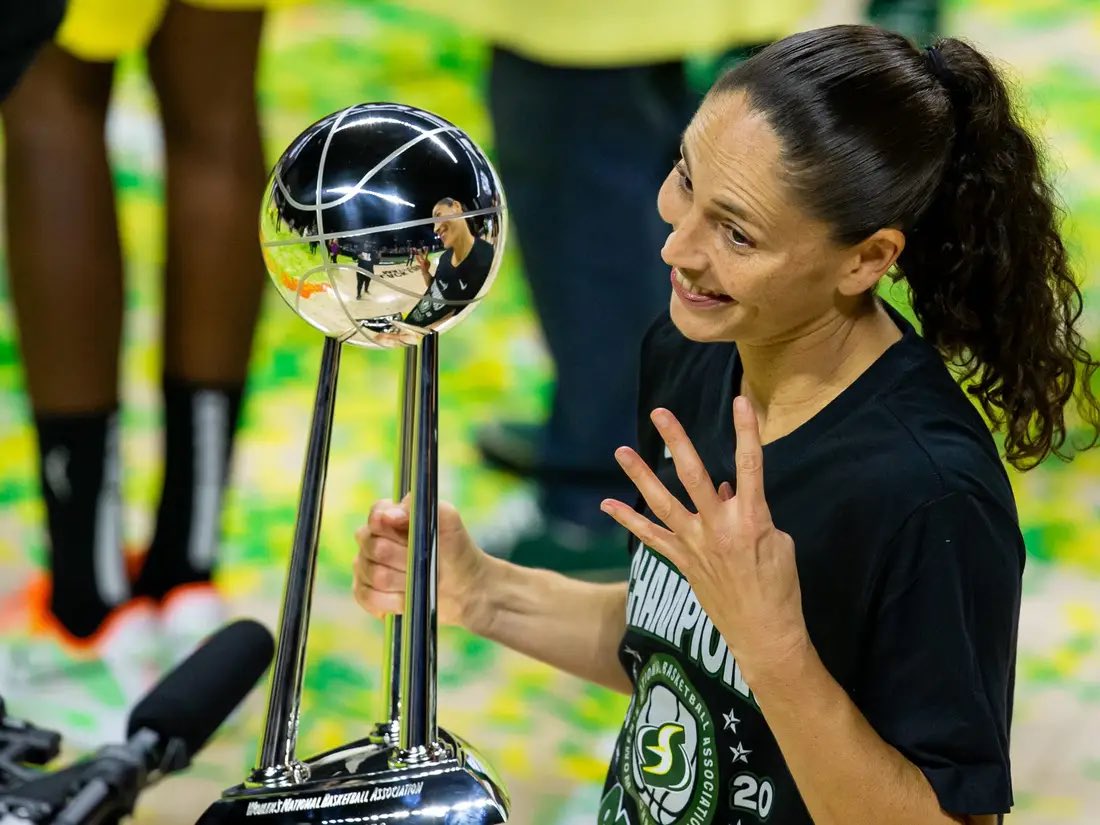 Happy 40th birthday to 4x WNBA Champion, 4x Olympic Gold Medalist and 2x NCAA national champion Sue Bird 