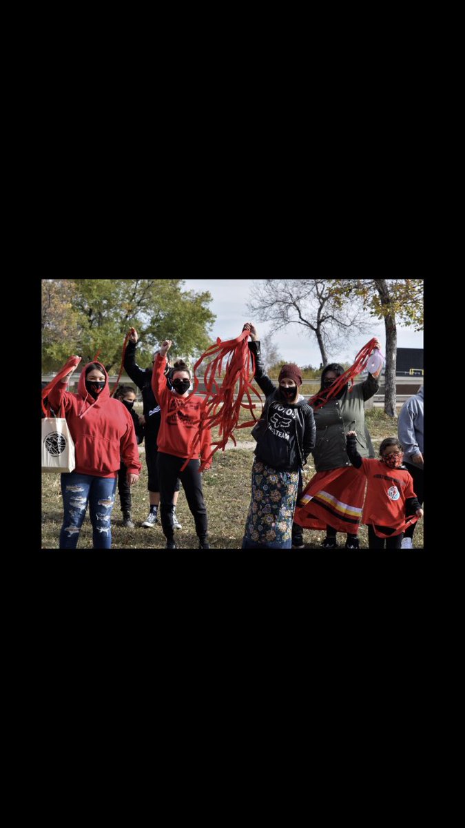 justice4eishia's tweet photo. 🤍💛❤️🖤REMEMBERING OUR LOVED ONES🤍💛❤️🖤 #MMIW #MMIWG #MMIWG2S #MMIMB #neverbeforgotten #AbolishThePolice #DefundThePolice #PoliceBrutality #SayTheirNames #EndPoliceBrutality #indigenouslifesmatter #StrongerTogether #SayHerName    #justiceforeishia https://t.co/aPlUVcDulg