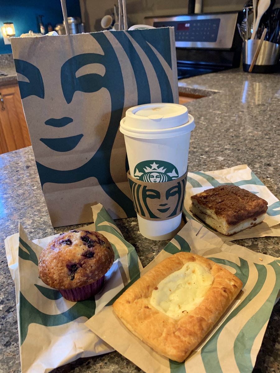 KrisRoessler's tweet photo. Starting Friday on a high note! ☕️ Thank you to my wonderful, talented and thoughtful team for the treats! @mridupai @woodsuzyQ @JamieSuchomel Dave @jkhende https://t.co/rf2Rh4faVu