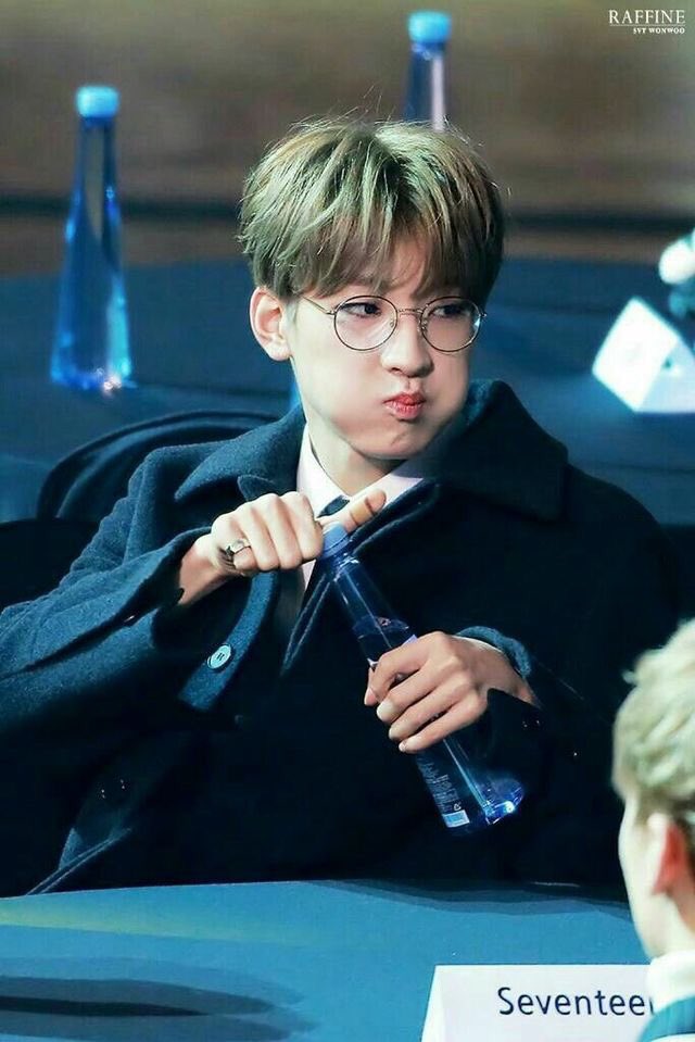 Wonwoo comfort picsa thread;