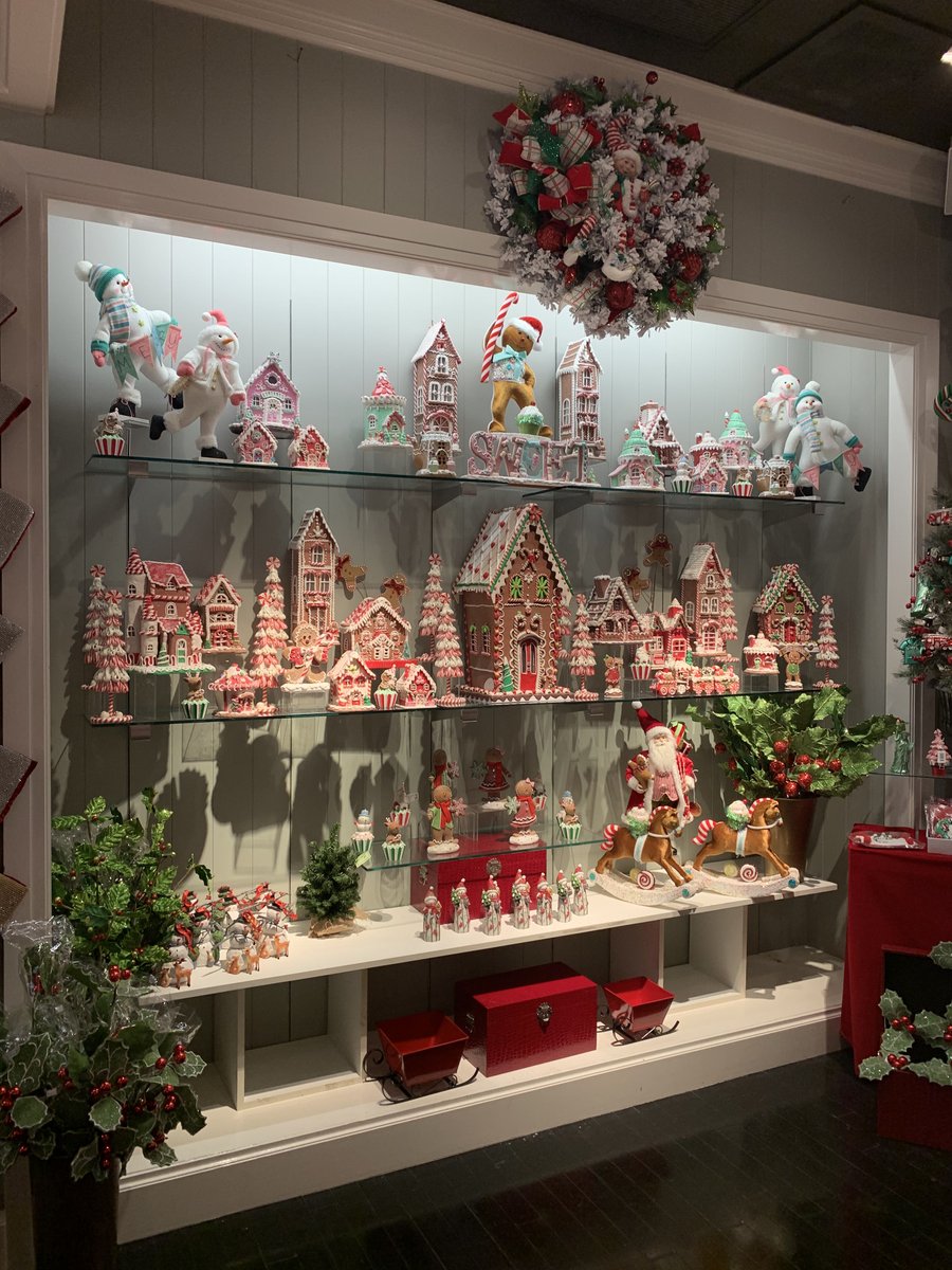 TheWrappergifts's tweet photo. All NEW gingerbread houses to build your collection. 

The Wrapper at South Coast Plaza is now open! 

Same location as last year on level 2 near Starbucks, across from Din Tai Fung. 

Mon-Sat 11am-7pm 
Sun 12-7pm

 #gingerbread #collectibles #christmas #holidays #traditions https://t.co/CgwE91twmc