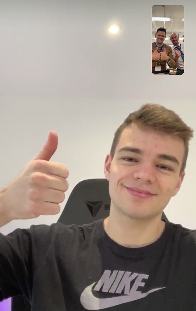 AdGrocott's tweet photo. What a brilliant guy @ArthurTV is. Big things planned for the next @NeilSelby6 build #MinecraftEdu #MIEExpert #JSYMEC https://t.co/7fsSo9w9wv