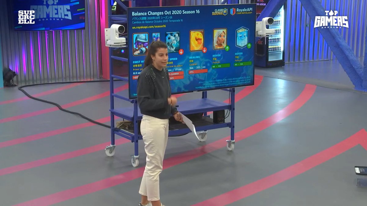 RoyaleAPI's tweet image. 👀 Our site and images are being used as teaching materials by @Carlotadesolis in @TopGamersA 😍 youtu.be/UU9fKcIKUws #ClashRoyale