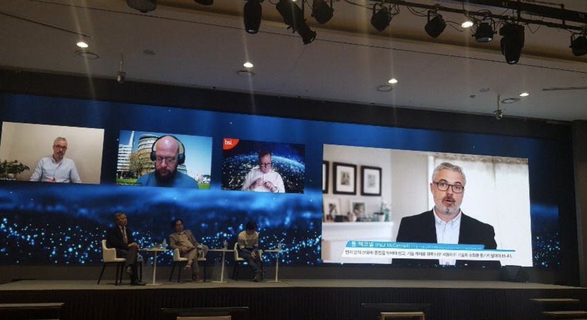 paulmcconnell's tweet photo. Glad that we're gathering again (virtually)to discuss how technology can help people in cities. Thanks for letting me share and learn from other speakers at the #UKKoreaSmartCities Symposium @UKinKorea https://t.co/Kg0CWIskOc