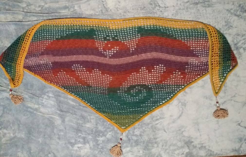LuciArmstrong12's tweet photo. Share Dragon Shawl, Wrap, Wall Hanging #fantasyscifi #dragon #crochet #shawl #mandala #shawlette #wrap #gift #MadeByHand #shopsmall #etsygift https://t.co/QQf5qtXWCt https://t.co/WUEdjS1RKf