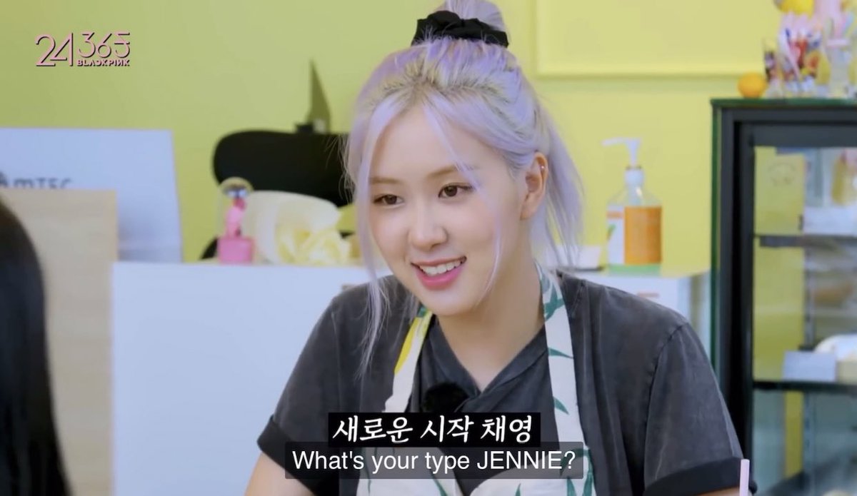 WHEN CHAEYOUNG ASKED JENNIE WHAT’S HER TYPE EXPECTING JENNIE TO PLAYFULLY GO ALONG WITH HER BUT JENNIE TURNED THIS TO A JENSOO SKIT INSTEAD. BETRAYAL 