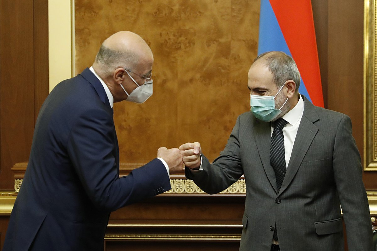 PM <a href="/NikolPashinyan/">Nikol Pashinyan</a> welcomed the FM of #Greece Nikos Dendias to #Armenia.
PM stressed the continuous development of relations with Greece, which is especially important in today’s complicated geopolitical situation. He thanked Greece &amp; Greek people for their support to Armenia.