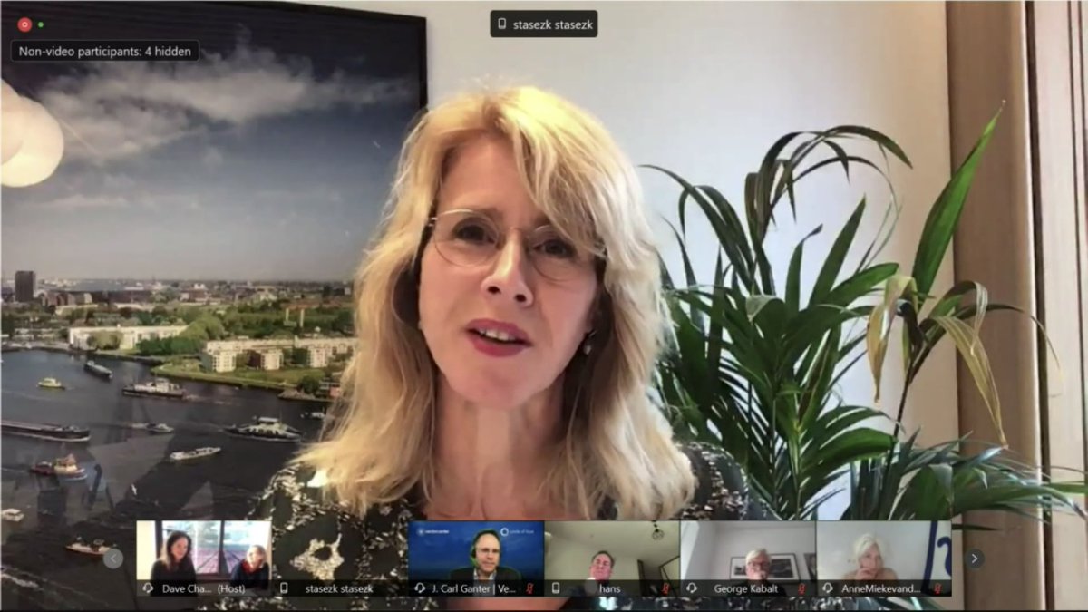 ideasfromeurope's tweet photo. Closure of #EES by @MonaKeijzer. Encouraging and supporting wrap-up for #ValueTrack, #AI, #Entrepreneurship, #Finance, #Collaboration, #EU and let's meet each other soon in a #SmartDistance-way! @MinisterieEZK #NLInnovative https://t.co/vLMhchlHXk