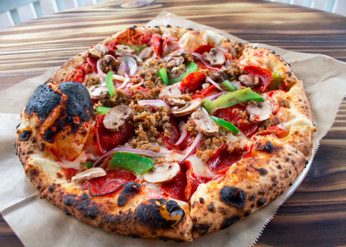 Order Fergndan's #WoodFiredPizza delivery via Fetcht, DoorDash, &amp; Bite Squad! If you're out anyway or want to skip the delivery fee call or visit us online at fergndanspizza.com to order #PickUp. 
👀 y’all by the 🔥
#OxfordMs #Local
Call 662.234.3912
Open 10:30am-9pm