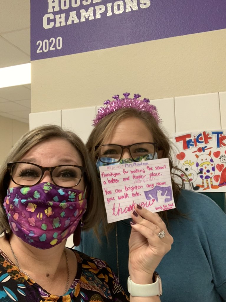 MartiCounselor's tweet photo. We had some AMAZINGLY SWEET students leave us a note yesterday on our counseling door. 💜 #goTassei #purpleforever @ParkwoodHill https://t.co/EOraN1g4Uq