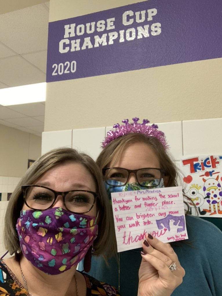 MartiCounselor's tweet photo. We had some AMAZINGLY SWEET students leave us a note yesterday on our counseling door. 💜 #goTassei #purpleforever @ParkwoodHill https://t.co/EOraN1g4Uq