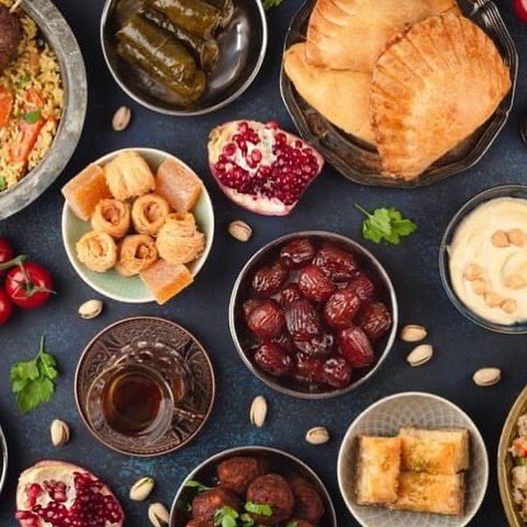 FindMyGuides's tweet photo. 😀😋Mmm delicious, Istanbul is a foodies’ paradise ! From the unique Turkish pizza to the best dürüms in town, and the unmissable raki. Enjoy one of our hand-picked private food tours with the local food expert !
✈️🌍☀️🥙🌯🥧🇹🇷 #foodie #foodtour #istanbul #travelfood #travel https://t.co/EQBErnuxsr