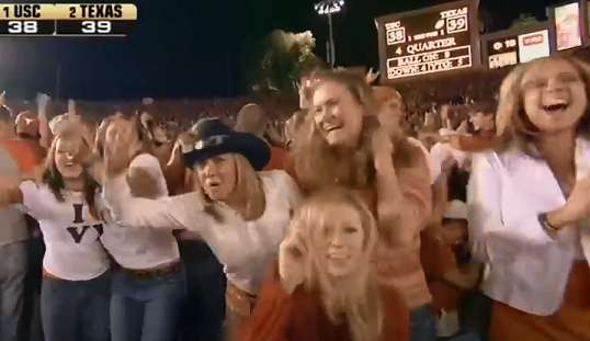 EkdZLFDW0AA6Hq4?format=png&name=small