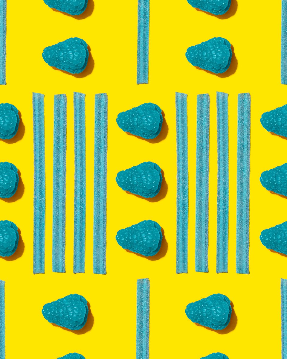 sourstripscandy's tweet photo. HAPPPYY FRIDAY!! How about a giveaway to start your weekend off on the right foot? 🥳 RETWEET, TAG a friend in the comments, and FOLLOW us (both of you 😉) for a chance to win a big box full of free Sour Strips! Goooood luck! 🤩 https://t.co/6xSbBQIPpe