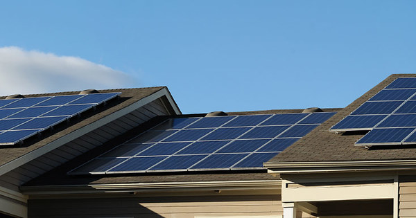 Not sure how existing solar panels might affect your next home? Let's do a deep dive and figure it out! mortgages.com/buying-your-fi…