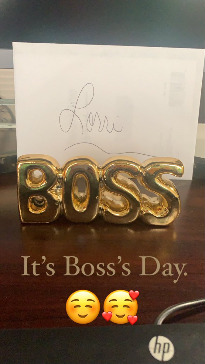 LTtheAP's tweet photo. Celebrated Boss’s Day with @JaneAddamsSD89. Equally as thankful for my @WashingtonSD89 team. 💙🧡🖤💛 https://t.co/p2RVt0OofI