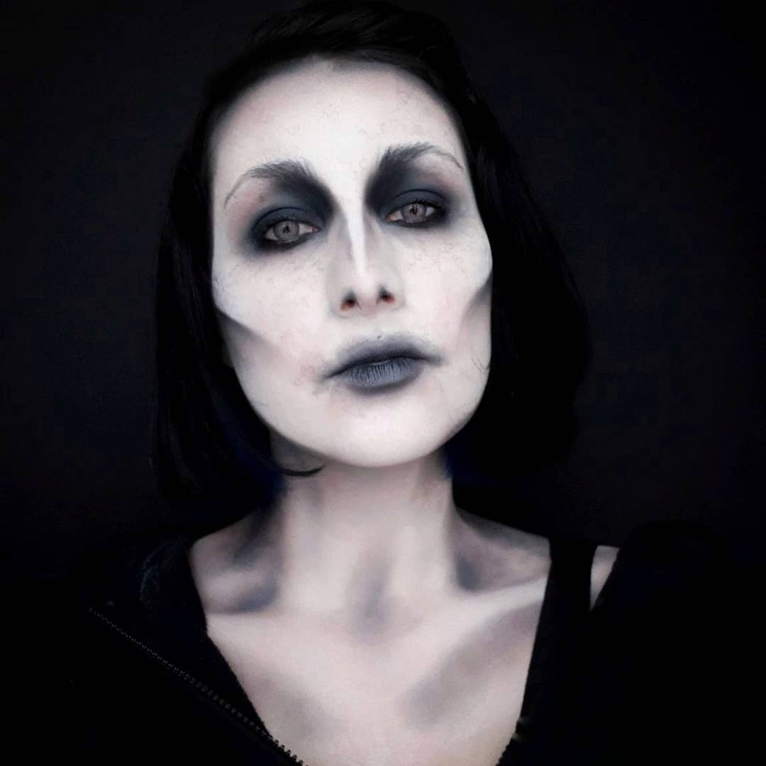 Exorcism 💀 . #makeup #makeupartist #mua #halloween #halloweenmakeup #ghost #ghostmakeup #demon #demonmakeup #facepaint #horror #exorcism #undiscoveredmuas #gothgirl #skeletonmakeup