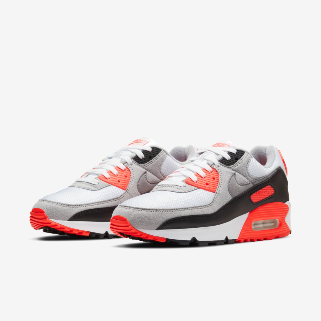 J23app's tweet image. Official Images: Nike Air Max III "Radiant Red"