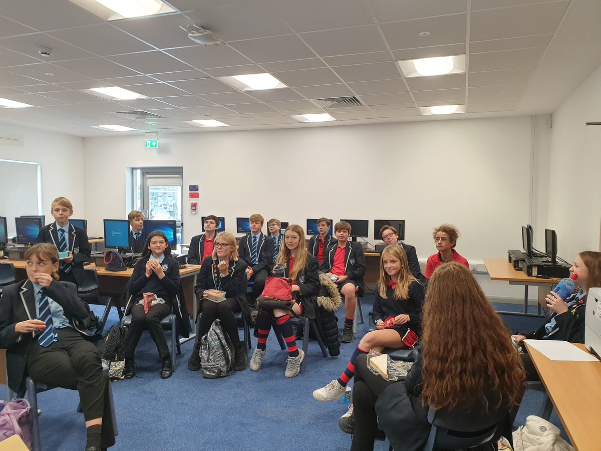 JBennettJSY's tweet photo. Great to be part of the final lunch time session for our virtual skills show with @skills_jersey and @JerseySport the students of year 9 @GrainvilleSch heve enjoyed this week immensely. #JSYMEC https://t.co/smyKhDN0XV