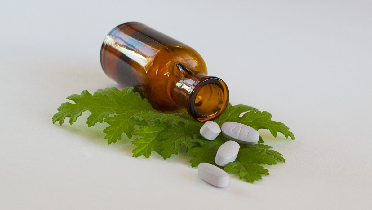 NIH_ODS's tweet image. Got questions about #botanical #dietary #supplements? We’ve got answers in our updated backgrounder #factsheet: ods.od.nih.gov/factsheets/Bot…