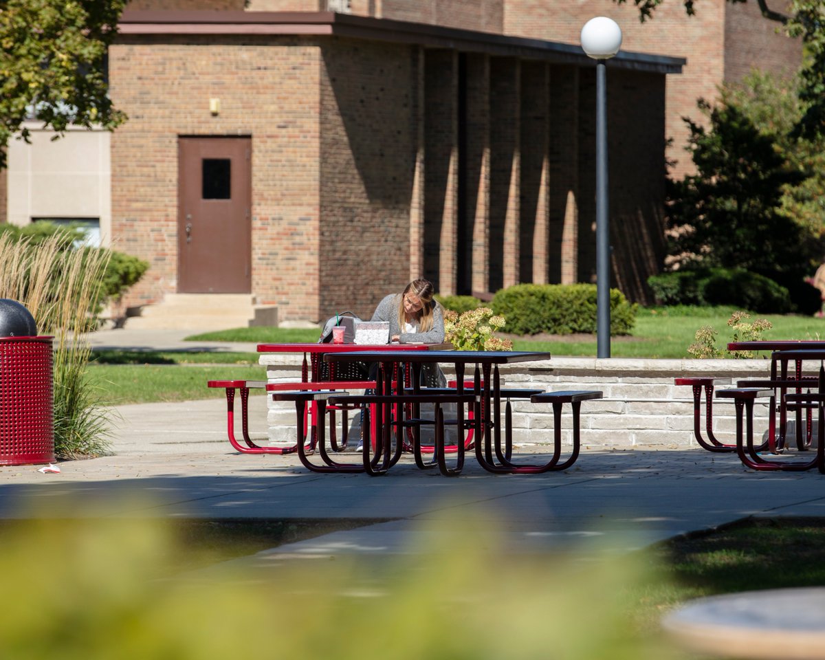Many spring 2020 courses to be offered as hyflex, combining in-person &amp; remote learning options. Now students can choose the best study method for them. Housing is available, campus life will be more robust, and all service offices will be open. Details bit.ly/2T6F9wN.