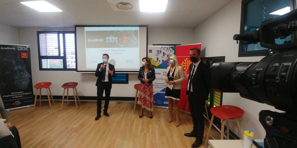 #Montpellier La présidente de la Région  #Occitanie inaugure en ce moment même l'Académie IBM à la Cité de l'Économie et des Métiers de Demain, en présence de la DG d'IBM France et du maire de Montpellier