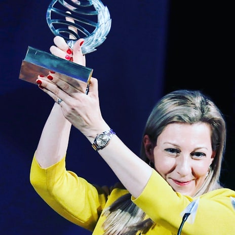 bibliomonte's tweet photo. Aquitania, ganadora del #PremioPlaneta2020.Su autora, Eva García Sáenz de Uturi, ha explicado que estamos ante "un thriller medieval, un homenaje a El nombre de la rosa, y es un Juego de tronos fundacional de  Europa"¡Muy pronto en el stand de novedades del #IESMonterroso! https://t.co/5NZJ7Hs82Y