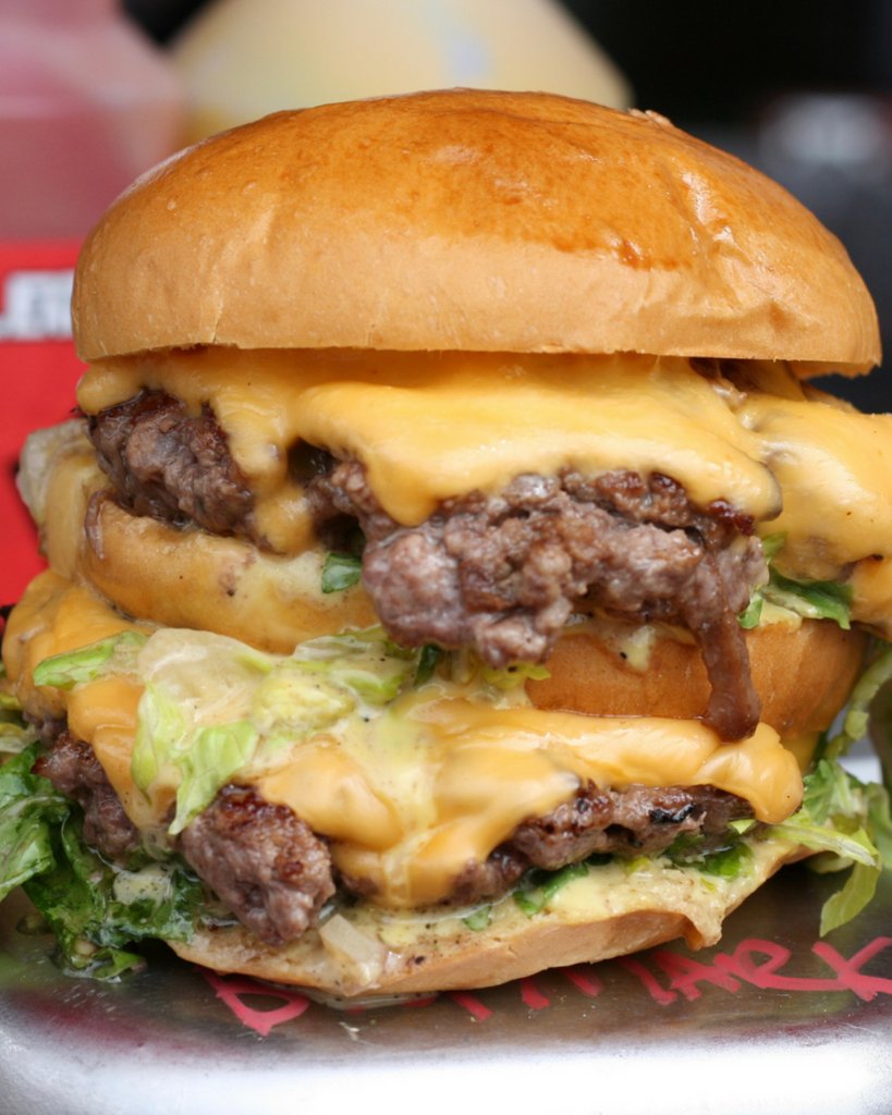 littlered_eats's tweet image. OH HI, FRIDAY!

Get yourself down to @Seven_Arts for an end of the week treat from 5pm where we'll be serving up burgers and fries aaaaaaall night (well, until 8:30pm). 

And the burger making its way onto the specials menu (as voted by you) is....THE BIG MARK 🤤😍