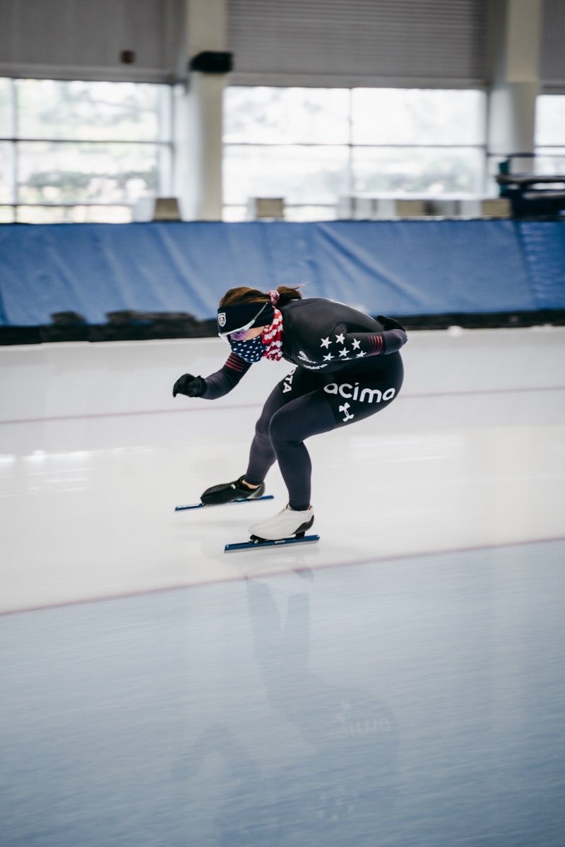 USSpeedskating's tweet image. “Obstacles don’t have to stop you. If you run into a wall, don’t turn around and give up, figure out how to climb it, go through it or work around it.” - Michael Jordan

#TheOnlyWayIsThrough 💪
@UnderArmour @UAWomen 
#KimiGoetz