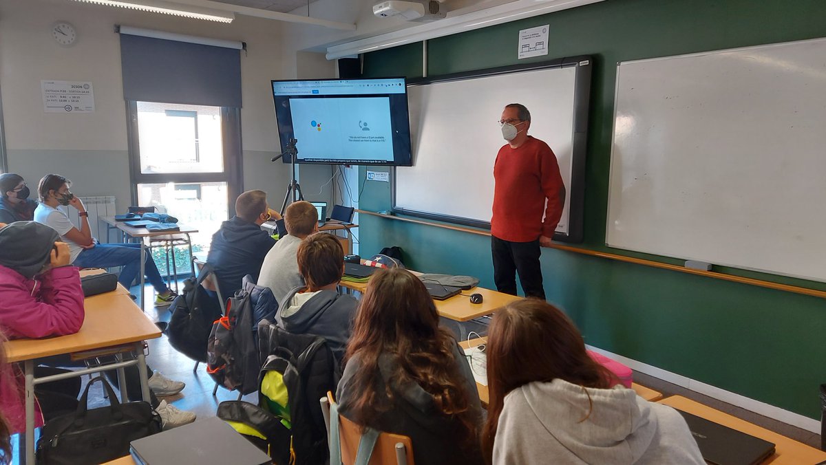 paufolchsax's tweet image. Avui ha vingut Pep Turró @codificat, pare de la Clara i el Pau de 4t de l'@INS_Pla_Marcell , i hem aprés unes quantes curiositats sobre Noam Chomsky, Alan Turing, Ada Lovelace i d'altres persones que han fet aportacions al món de la Informàtica. Gràcies de nou Pep! #CodeWeek2020