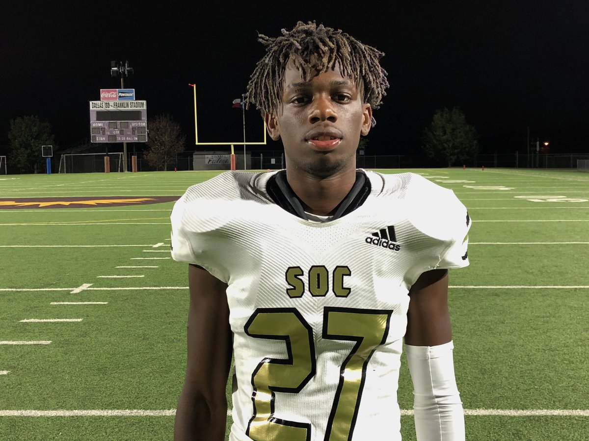 Dallas South Oak Cliff 2023 DB <a href="/lamodrick4/">Lamodrick Spencer</a> was shown to me a couple weeks back by O.

True to size at 6’1”. Smooth moving safety that was stuck to his assignments like glue. Spencer had a Pick-6 negated b/c of a penalty, but the turnover still stood.

#txhsfb | <a href="/SOCGoldenBearFB/">SOC Football</a>