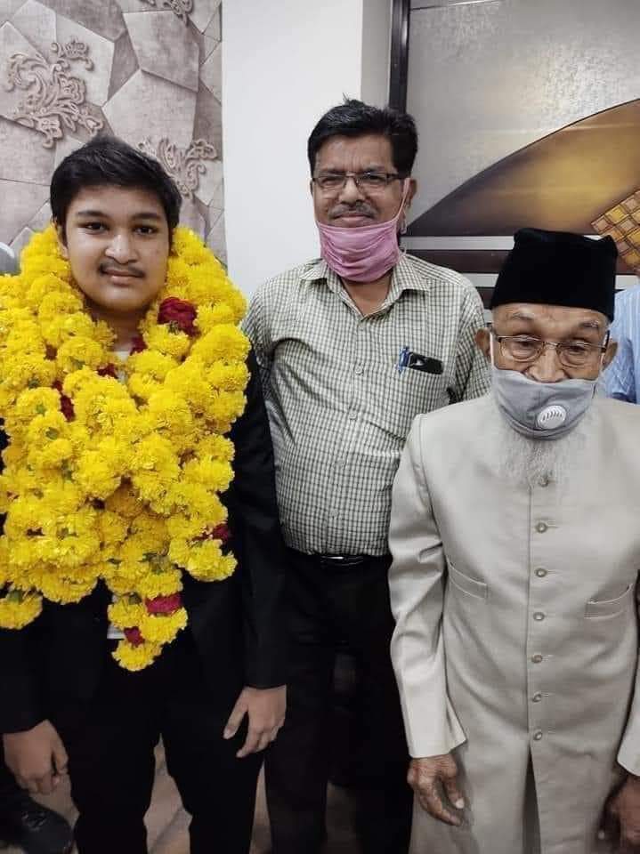 Taalamgir's tweet photo. मुबारक हो शोएब आफताब भाई
#NEET2020(NationalEligibilitycumEntranceTest) की परिक्षा में 720 अंक में से 720 अंक प्राप्त करके इस साल NEET में टॉप करने के लिए।

पढ़िए और अपने साथ साथ अपने समाज को भी शिक्षित करिए, यही फिलहाल मुस्लिम समाज की देश की और वक्त की ज़रूरत है।
#NEET2020RESULTS https://t.co/IUFFpuRiuT