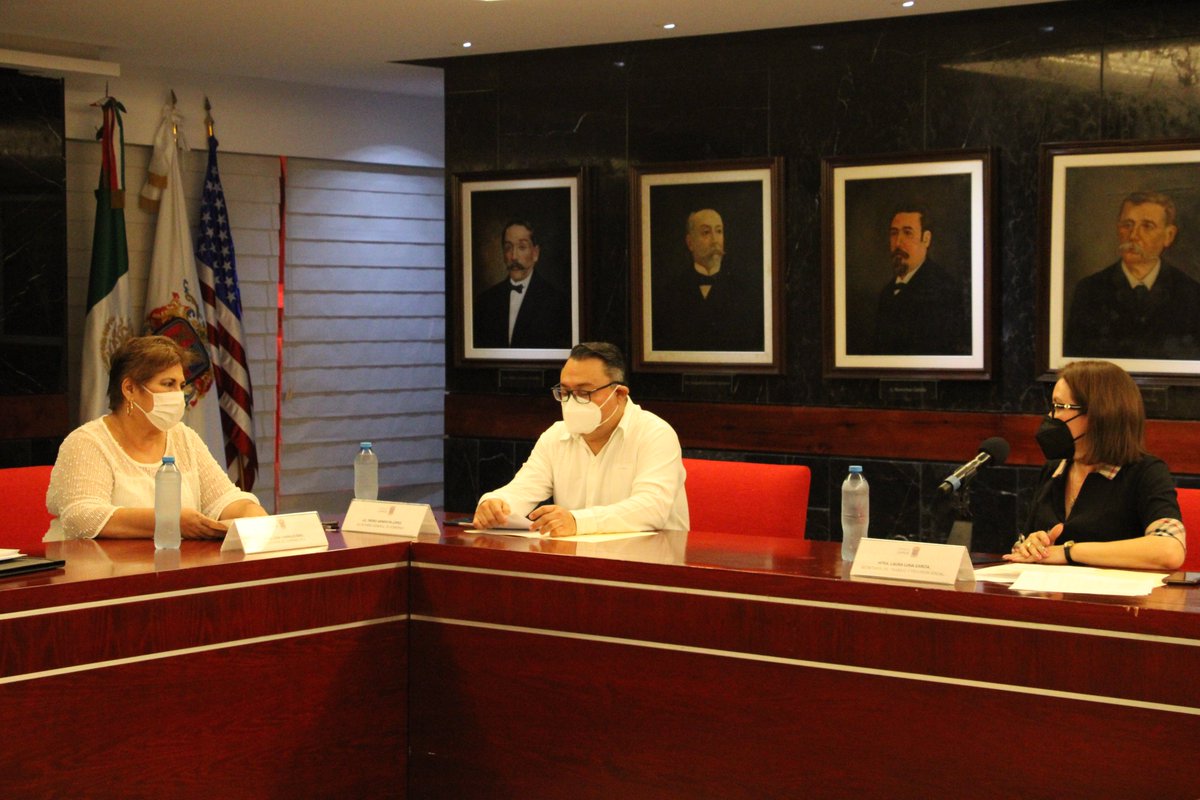 SABGCampeche's tweet photo. La Titular de #SECONT Mtra. Lidia Carrillo Díaz, asistió a la instalación de la Junta de Gobierno del #CENCOLAB la cual fue presidida por la Mtra. Laura Luna García, Titular de la Secretaría de Trabajo y Previsión Social, en la cual tomó protesta como parte integrante. https://t.co/MccbkydrKB