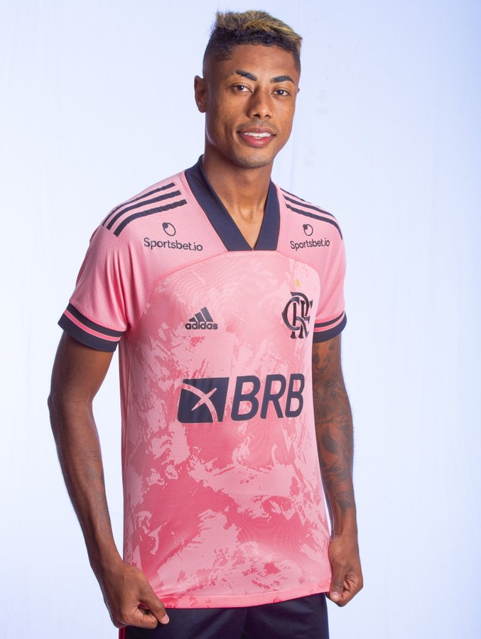 camisa rosa do flamengo diego