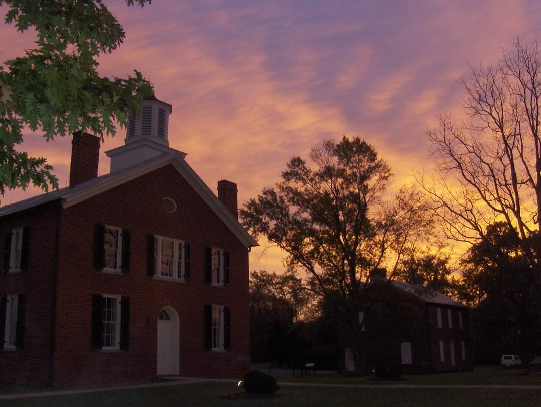 PWHPF's tweet photo. The All Hallow's Eve Candlelight Tours at #BrentsvilleCourthouse are SOLD OUT! Thank you and we can't wait for tonight! 🎃👻🕯
#pwchistory #ghoststories #candlight #historicpreservation https://t.co/SAlWXxurXV