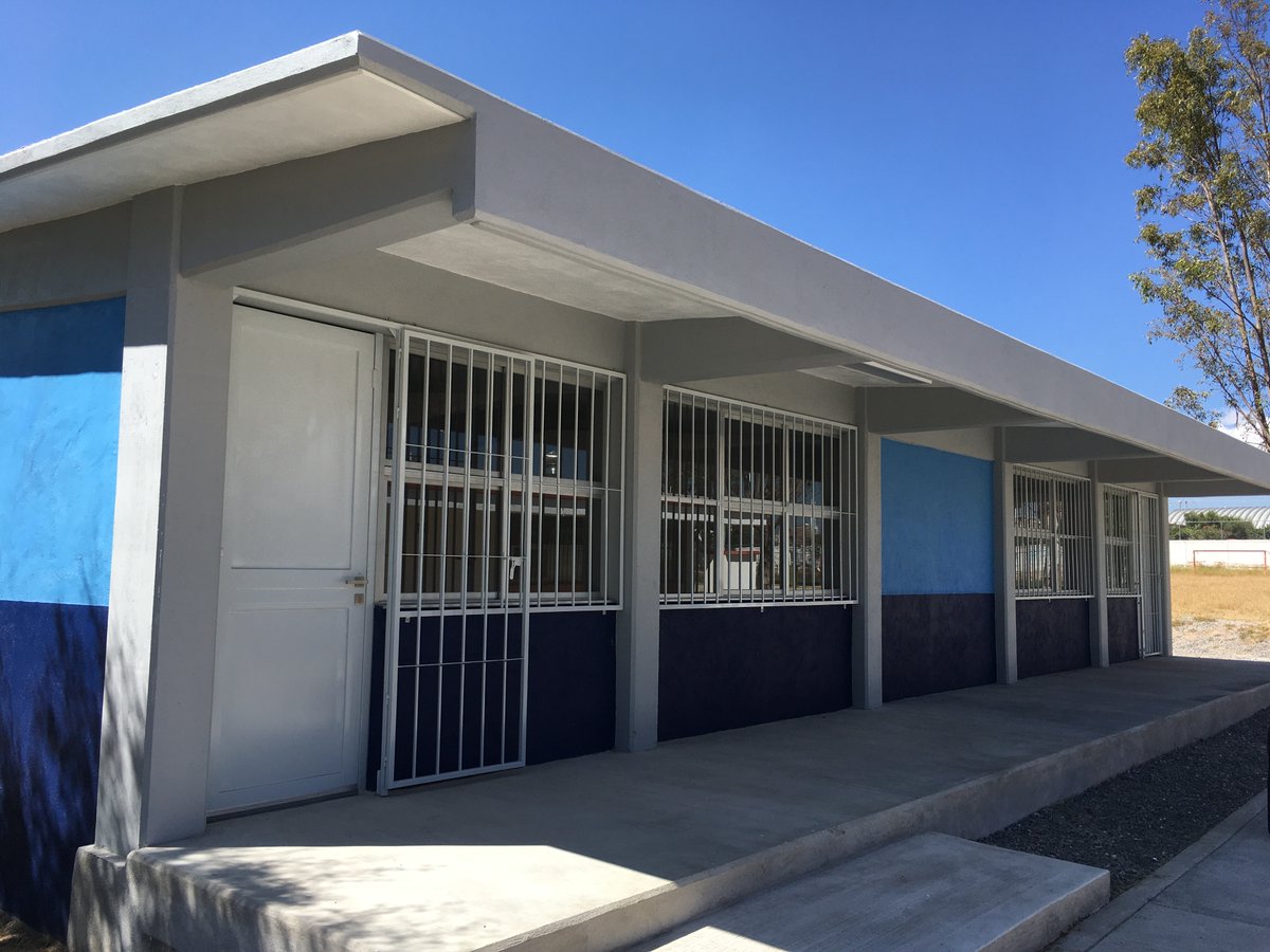 educacionqro's tweet photo. Entrega Secretario de Educación aulas didácticas en el CETIS 142, se invirtieron 1.6 mdp para beneficio mil 500 alumnos de este plantel en Tequisquiapan.
#SEDEQ #DGETI #EDUCACIÓNQRO #QROTUYO #QroOrgulloDeMx #EducaciónADistancia #MeInformoYMeCuido #QroResponsable #COVID19 https://t.co/NlIp2tgLrq
