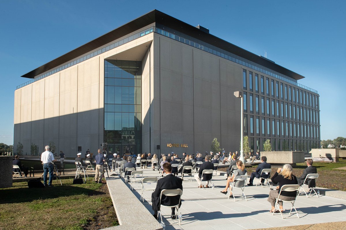 Honored to help celebrate the opening of the @NavalAcademy's new cyber center, Hopper Hall, yesterday. As Chairman of the Board of Visitors, I’ve proudly supported this project from Day One + know it will empower the next generation of leaders to defend the US from cyber attack.