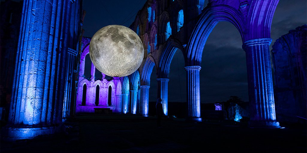 ComptonVerney's tweet photo. Are you as excited to see Museum of the Moon as we are to be hosting it? The stunning installation by @lukejerram will be here for four days next week. Book your tickets online 👉 https://t.co/B8vja5EjWt

📷by Mark Pickthall
#MuseumOfTheMoon #HalfTerm #DiscoverYourDoorstep https://t.co/uq3VckeGgT