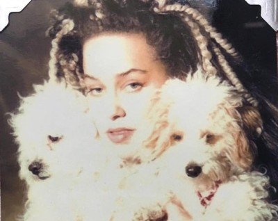 In true Prince folklore, the origins of Prince’s penchant for peach & black are murky. One theory is the infinitely talented  @jilldjones had a dog named Gertie (right) & Prince loved the dog’s peach fur - simple as that. The dog on the left is Koo Koo (Co Co), gifted by P.