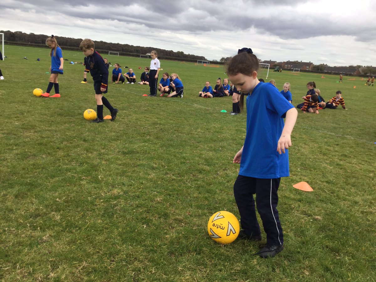 stmarys_prep's tweet photo. An afternoon at the sports field for our juniors. Plenty of energy and some serious football skills being shown today by many. Always a great way to end the school week. #freshair #MentalHealth #weekendlooming https://t.co/PdAGk97c2E