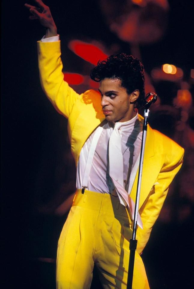 This colour blocked jumpsuit with minimal bolero jacket & stitched-on cravat (how 80s!) is a fascinating example of Prince’s evolving style at the time. The pegged trousers evoke the look of a zoot suit (Parade) & are blended into a unitard (see Lovesexy/ Graffiti Bridge).