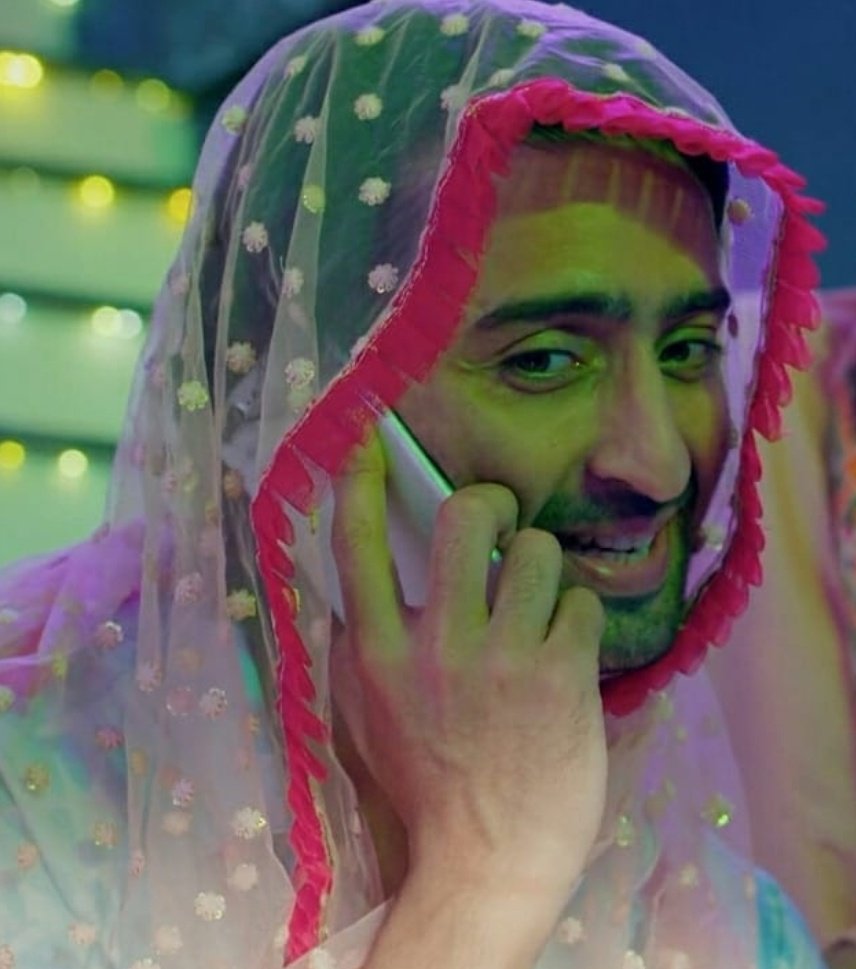 Stylish AbirThe Saheli lookAbir is really Ajeeb This time we could not control our laughter as Abir along wid modulating his voice as Mishtis saheli decked up sa such as well Adorning a dupatta he was looking cutest creature God ever created #EvergreenShaheerAsAbir