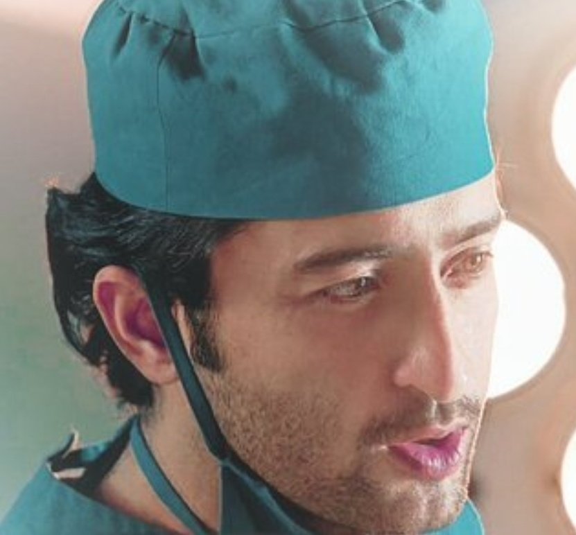 Stylish AbirThe doctor lookRemember when in Mumbai Abir Ajeeb Rajvansh n his antics he decked up as a doctor with the cap gown n mask But d fact is who would not want to fall ill if such a handsome doctor would treat us  #EvergreenShaheerAsAbir