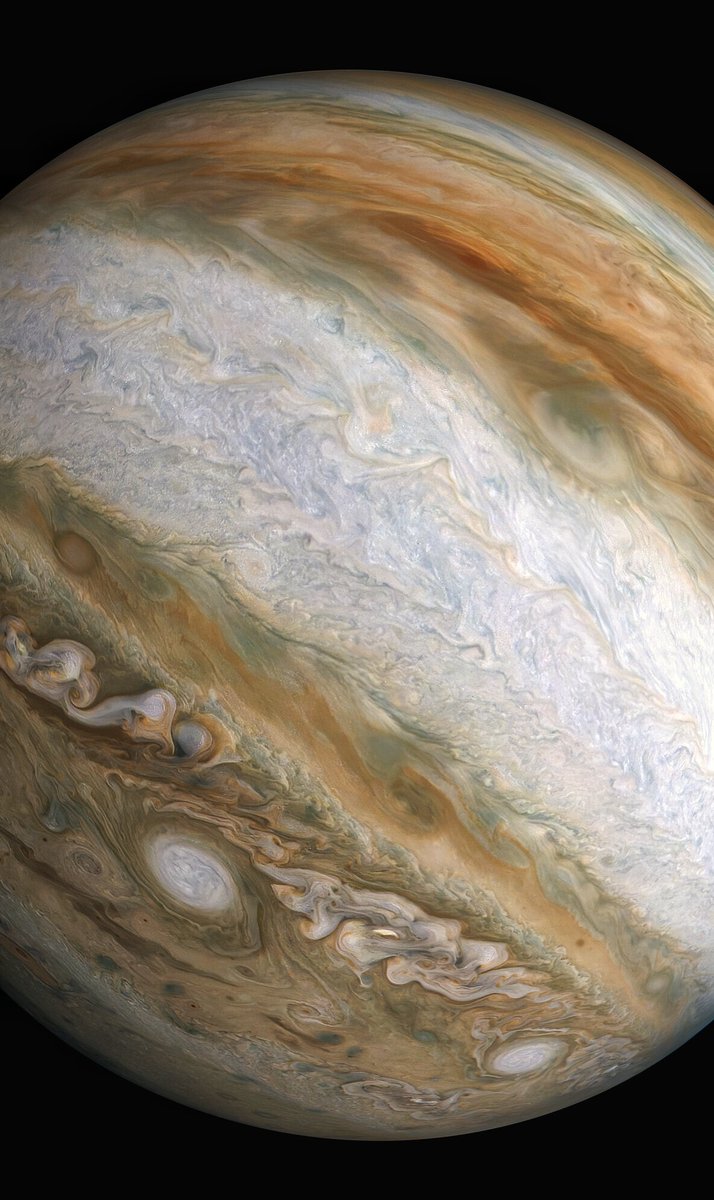 On continue de se rapprocher... Jupiter ! Nous y sommes en ce moment, avec Juno. Cette image est le fruit du travail de  @kevinmgill à partir des données de la sonde
