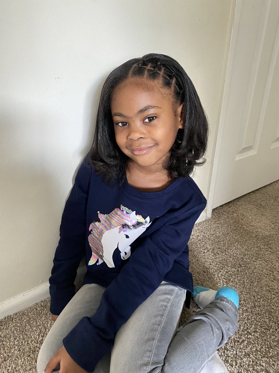 Straightened my babies hair for her 6th Birthday. Her first time 🥺😭💕 https://t.co/W3CvO92Ts3